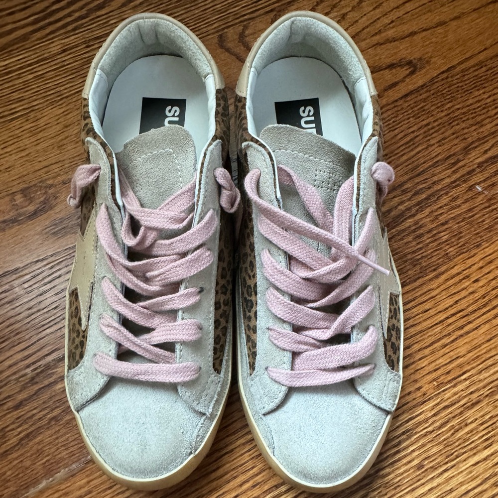 Golden Goose, size 36, never worn